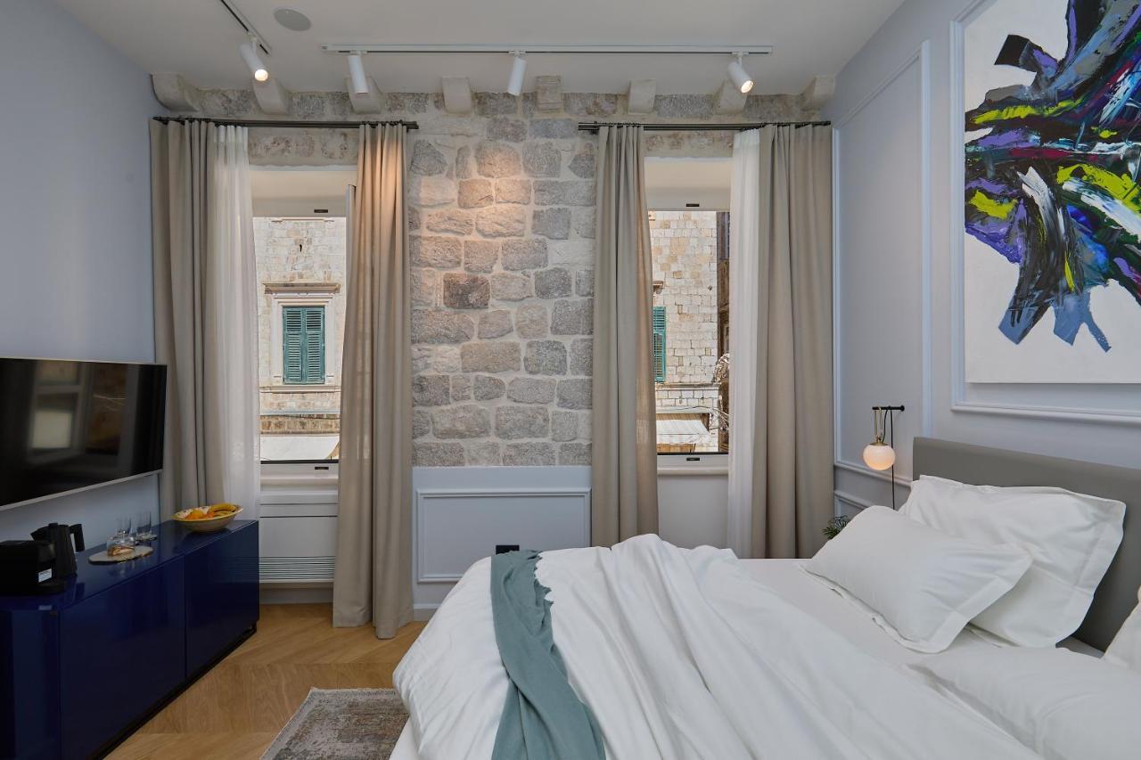 Bota Palace Bed & Breakfast