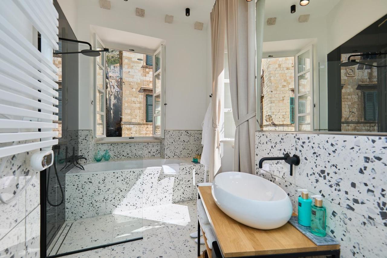 Bota Palace Bed & Breakfast 4*