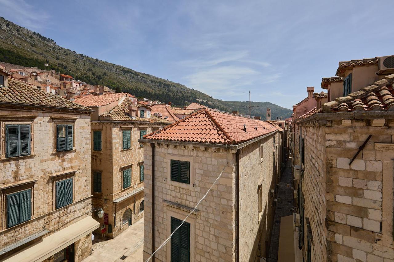 Bota Palace Bed & Breakfast 4*